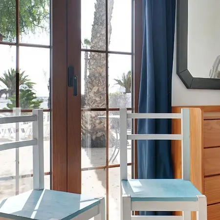 Puerto Chico 1 Apartment *