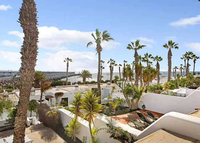 Puerto Chico 1 Apartment