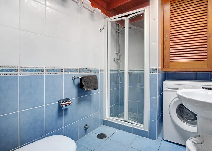 Puerto Chico 1 Apartment *